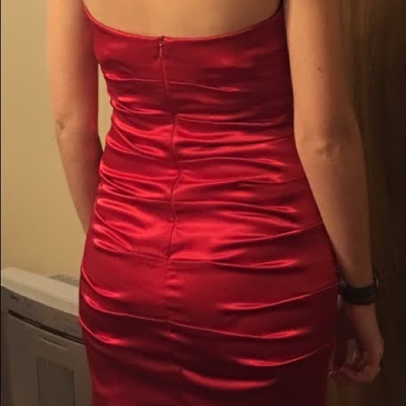 Red Dress - Picture 8 of 8